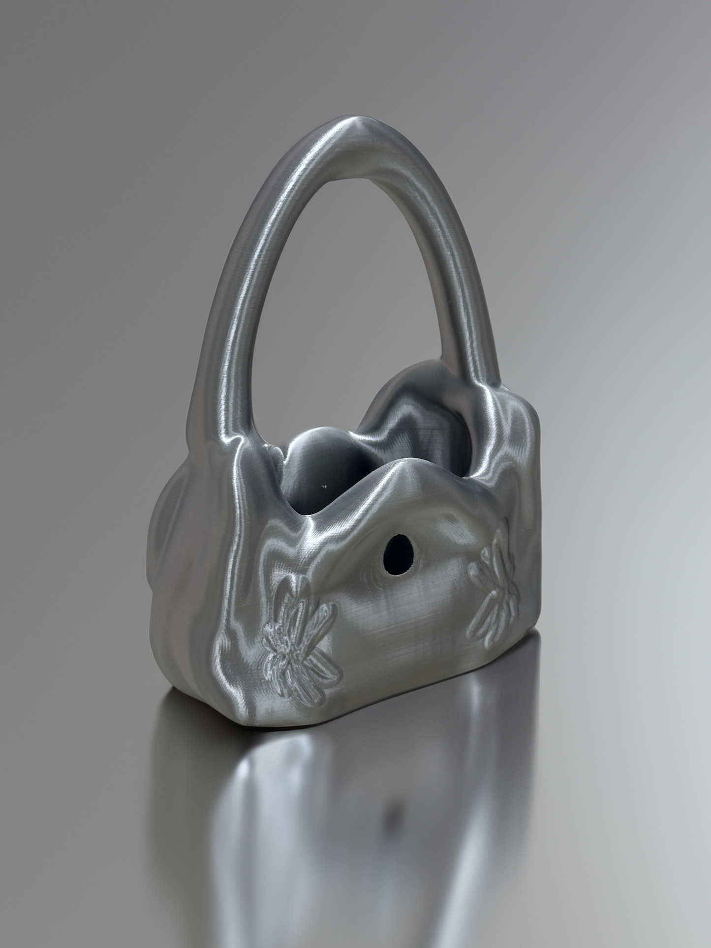 SCULPTURAL BAG SILVER